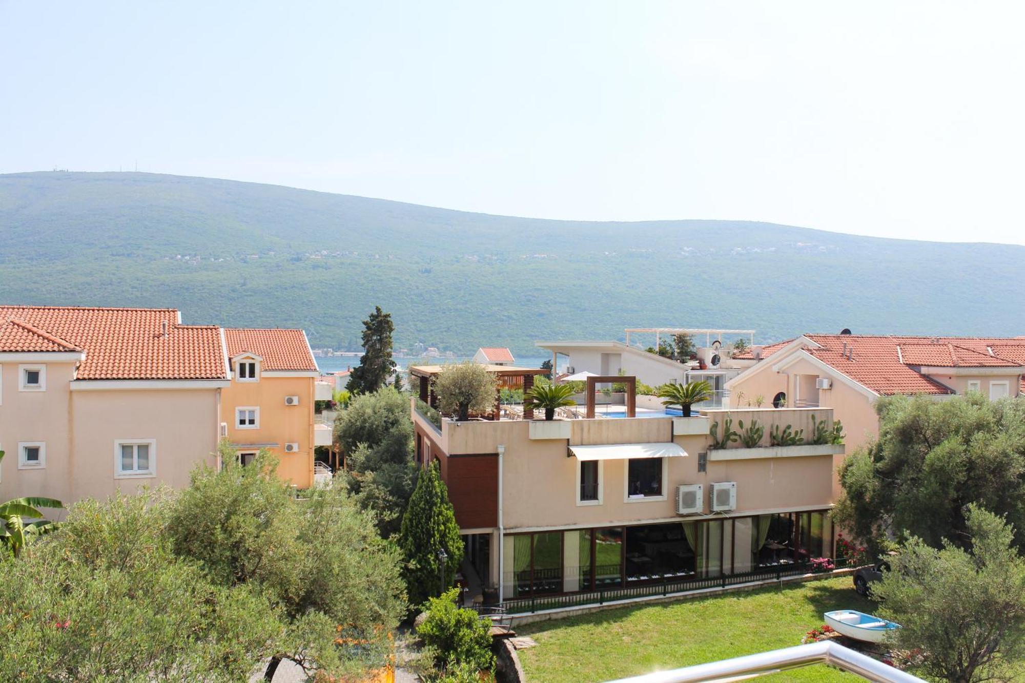 Sun Village Aparthotel Херцег Нови Стая снимка